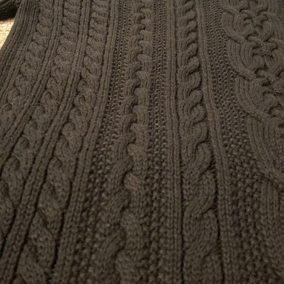 NWT Basic Black Crewneck Cable Knit Sweater - Picture 4 of 7